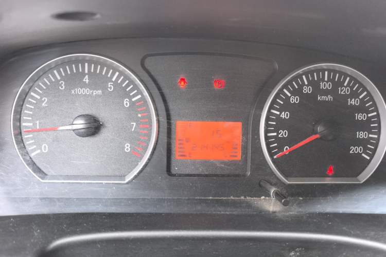 Used FORTHING Lingzhi 2014 M3 1.6L 7-Seater Comfort Model Instrument Cluster