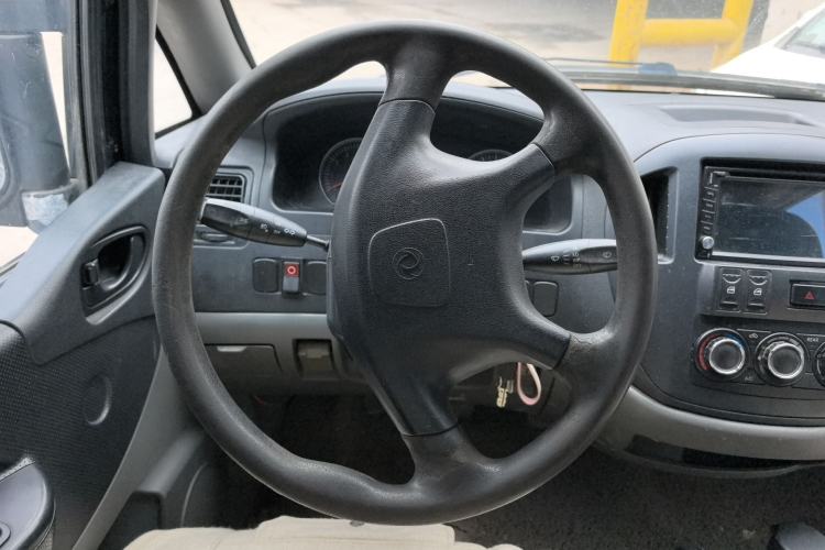Used FORTHING Lingzhi 2014 M3 1.6L 7-Seater Comfort Model Steering Wheel