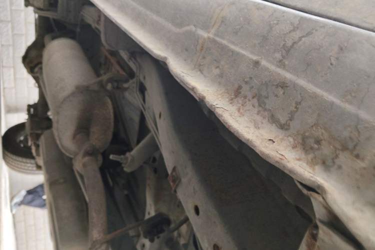 Used FORTHING Lingzhi 2014 V3 1.5L 5-seat Standard Model I Chassis Front Right