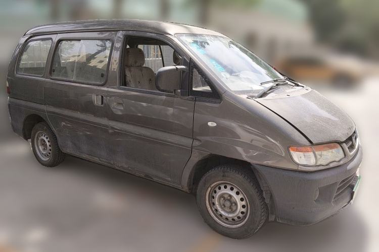 Used FORTHING Lingzhi 2014 V3 1.5L 5-seat Standard Model I Front Right 45 Deg