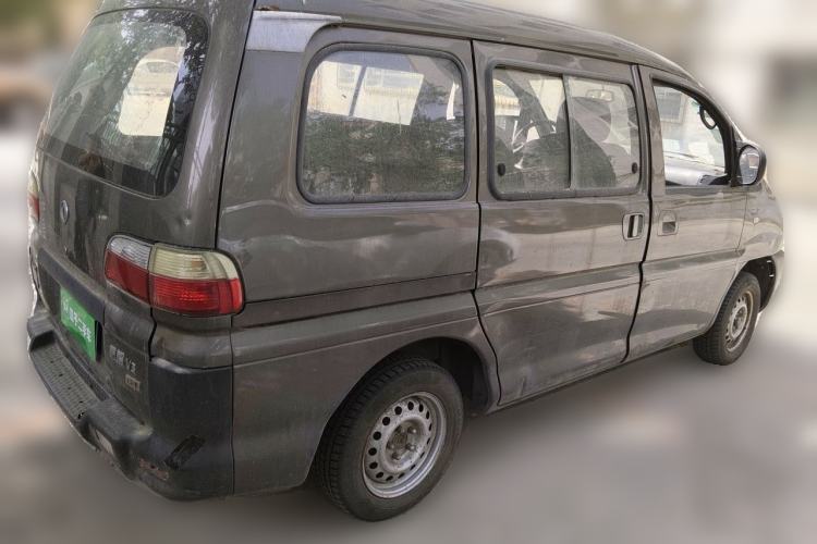 Used FORTHING Lingzhi 2014 V3 1.5L 5-seat Standard Model I Rear Right 45 Deg