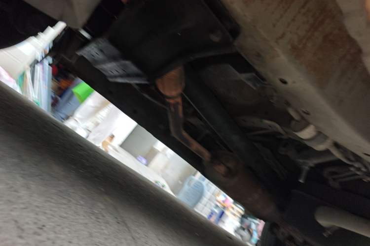 Used FORTHING Lingzhi 2014 M3 1.6L 7-Seater Comfort Model Chassis Front Left
