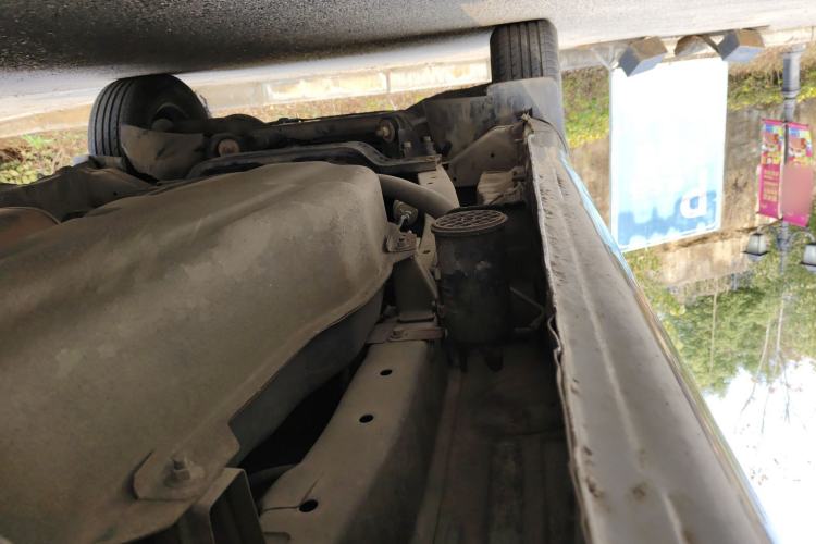 Used FORTHING Lingzhi 2014 M3 1.6L 7-Seater Comfort Model Chassis Rear Left
