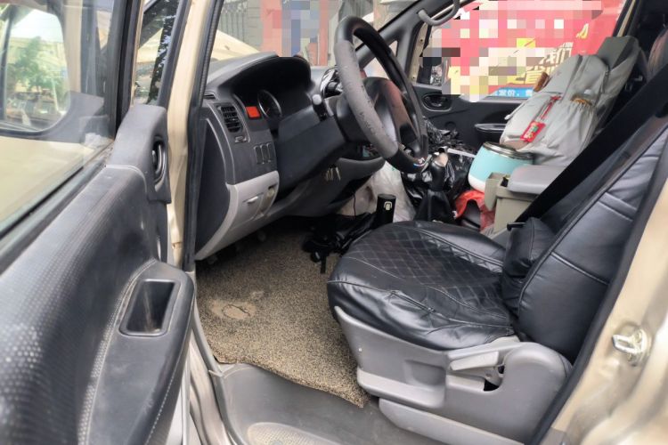 Used FORTHING Lingzhi 2014 M3 1.6L 7-Seater Comfort Model Driver Seat
