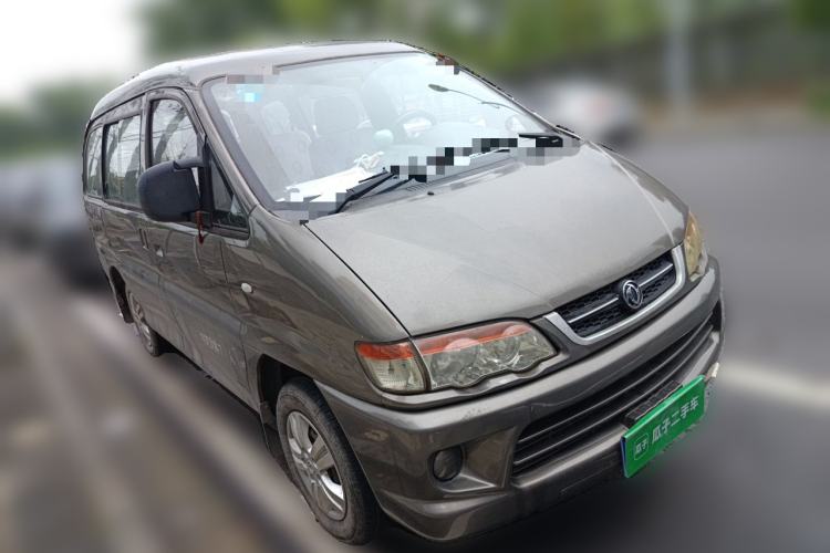 Used FORTHING Lingzhi 2014 V3 1.5L 7-Seater Standard Model II Front Right 45 Deg