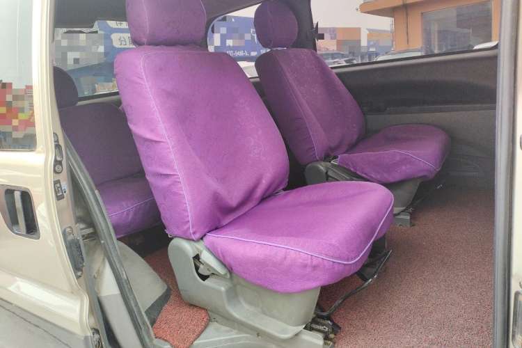 Used FORTHING Lingzhi 2014 M3 1.6L 7-seater Standard Model Interior 1