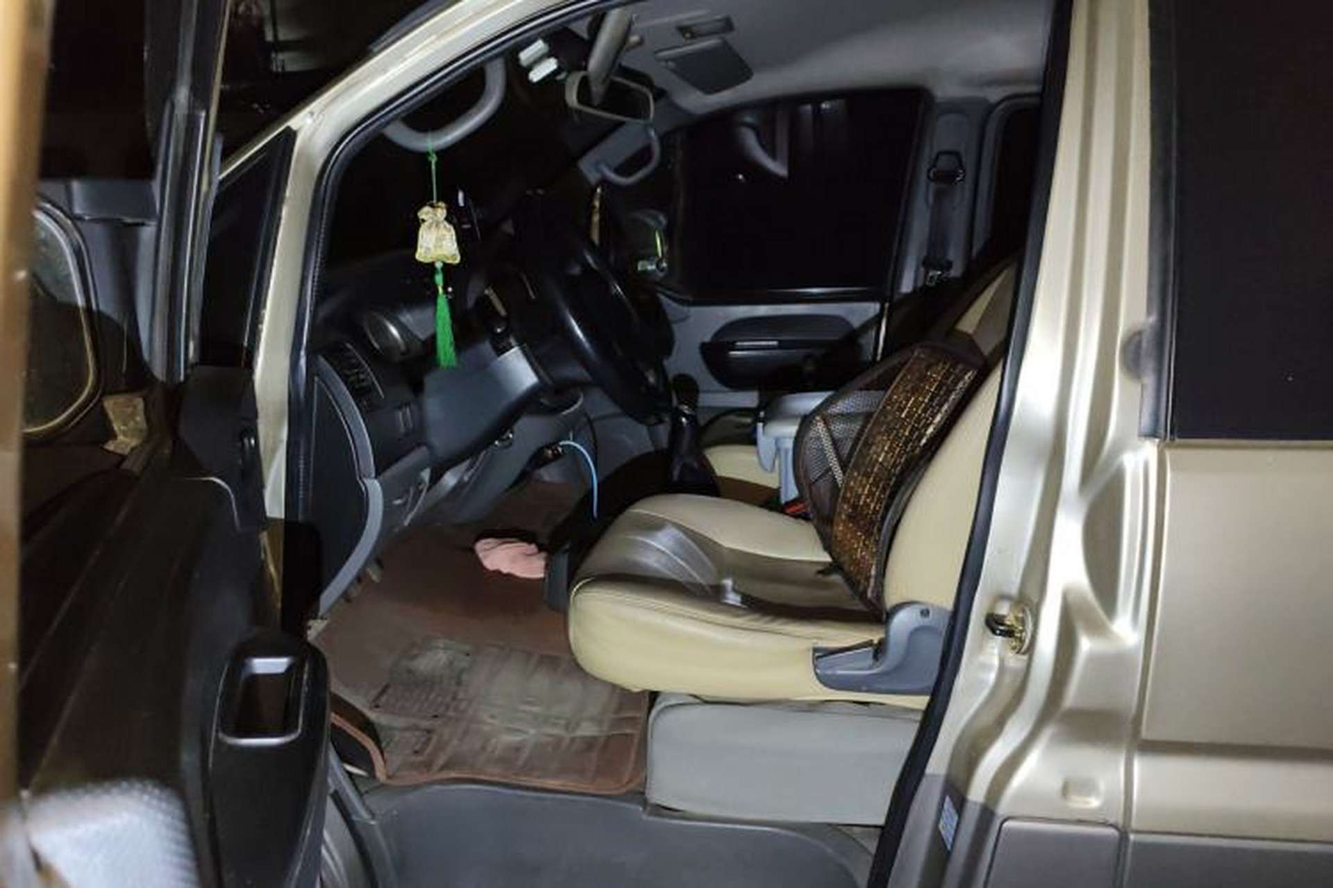 Used FORTHING Lingzhi 2014 V3 1.5L 7-Seater Comfort Model Left Front Seat