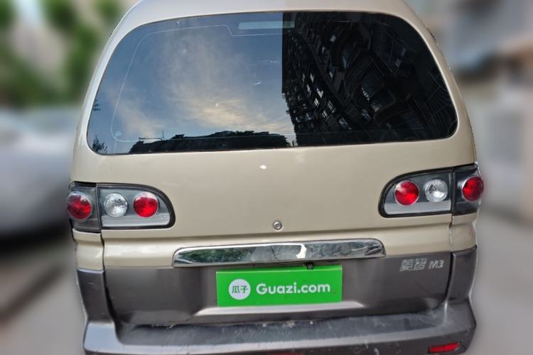 Used FORTHING Lingzhi 2014 M3 1.6L 7-Seater Comfort Model Rear