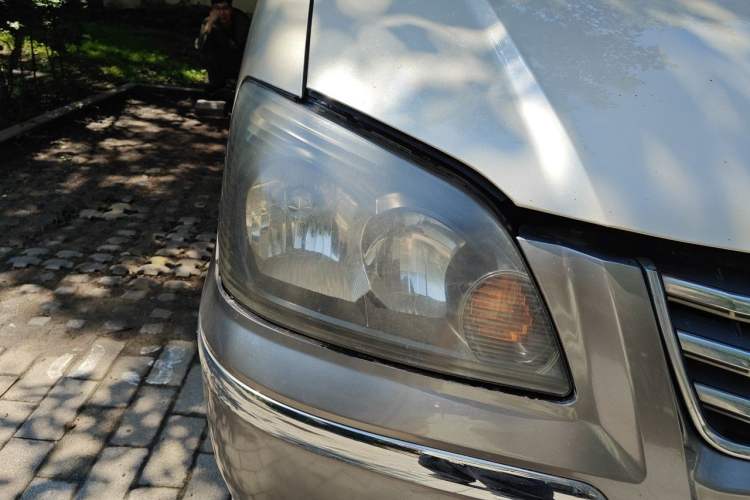 Used FORTHING Lingzhi 2014 M5 Q7 2.0L 7-seat Long-wheelbase Comfort Version Right Front Headlight