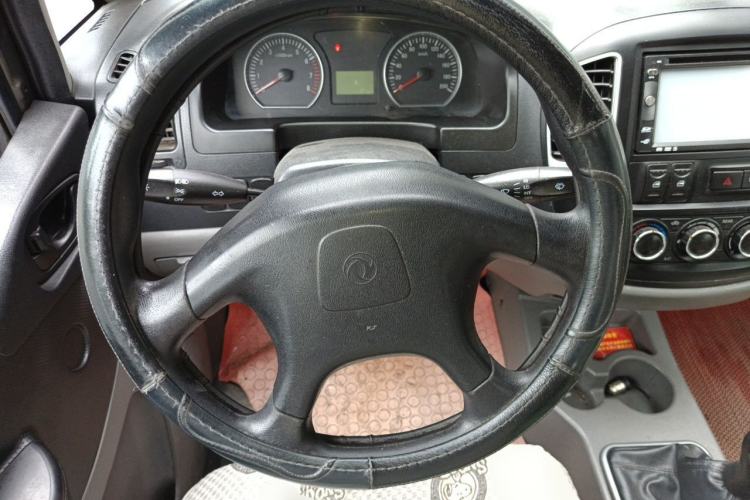 Used FORTHING Lingzhi 2014 V3 1.5L 7-Seater Standard Model II Steering Wheel