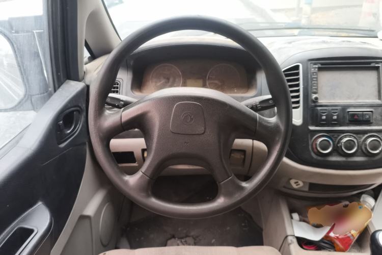 Used FORTHING Lingzhi 2014 V3 1.5L 5-seat Standard Model I Steering Wheel