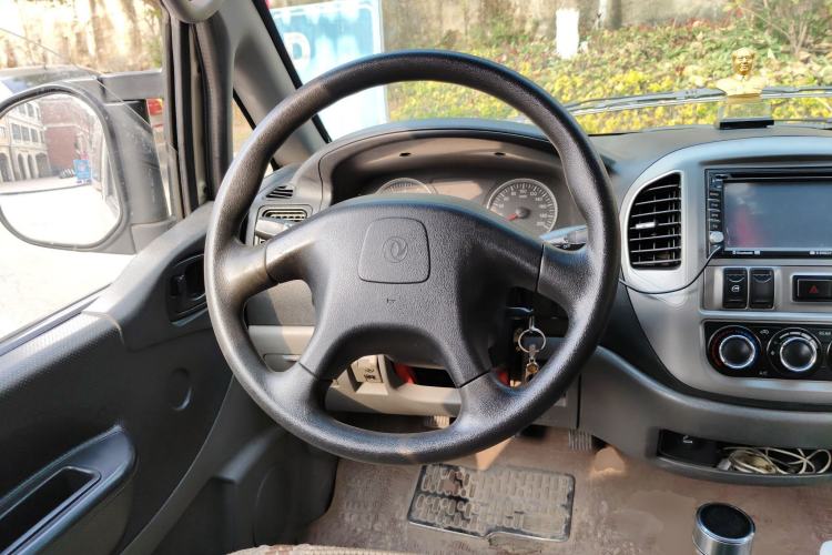 Used FORTHING Lingzhi 2014 M3 1.6L 7-Seater Comfort Model Steering Wheel