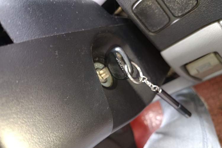 Used FORTHING Lingzhi 2014 V3 1.5L 7-Seater Standard Model II Vehicle Key