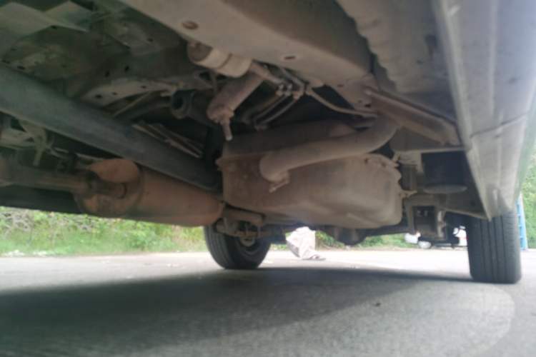 Used FORTHING Lingzhi 2014 V3 1.5L 7-Seater Luxury Model Chassis Front Left