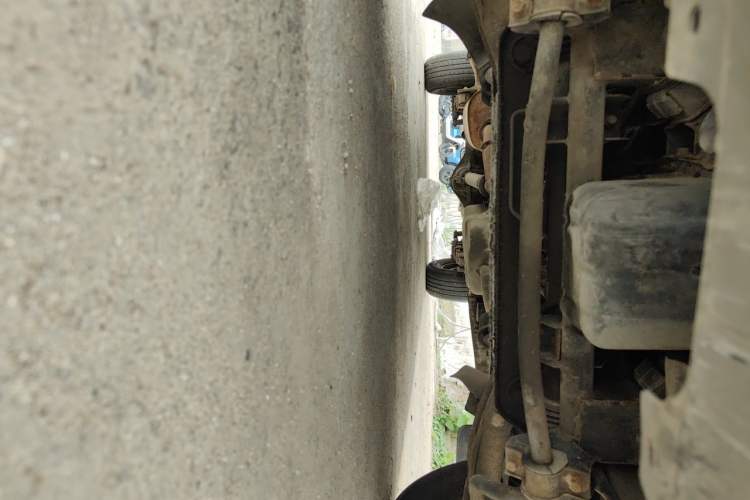 Used FORTHING Lingzhi 2014 M3 1.6L 7-seater Standard Model Chassis Front