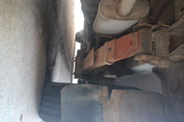 Used FORTHING Lingzhi 2014 V3 1.5L 7-Seater Luxury Model Chassis Rear Right