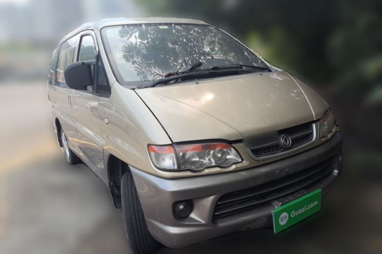 Used FORTHING Lingzhi 2014 V3 1.5L 7-Seater Luxury Model Front Right 45 Deg