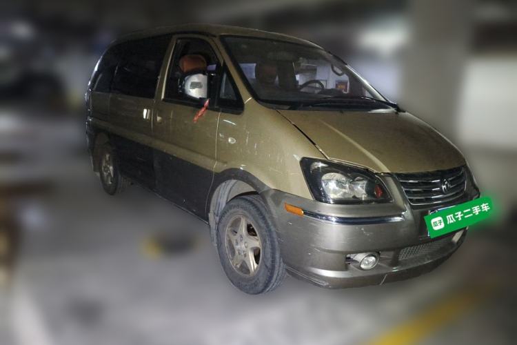 Used FORTHING Lingzhi 2014 M3 1.6L 7-Seater Luxury Model Front Right 45 Deg