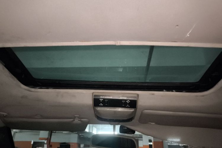 Used FORTHING Lingzhi 2014 M3 1.6L 7-Seater Luxury Model Headliner