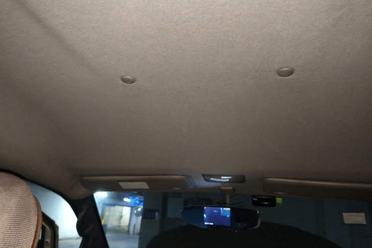 Used FORTHING Lingzhi 2014 M3 1.6L 7-Seater Luxury Model Headliner