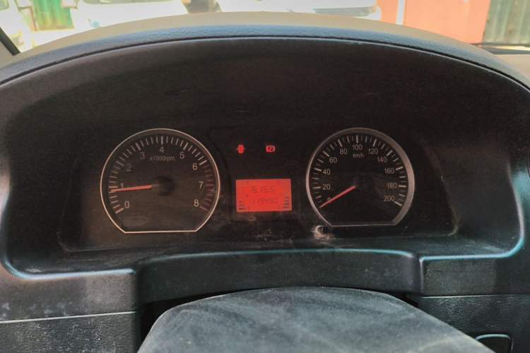 Used FORTHING Lingzhi 2014 M3 1.6L 7-seater Standard Model Instrument Cluster