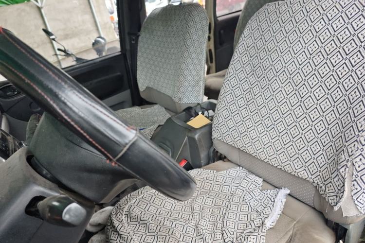 Used FORTHING Lingzhi 2014 V3 1.5L 7-Seater Standard Model II Left Front Seat