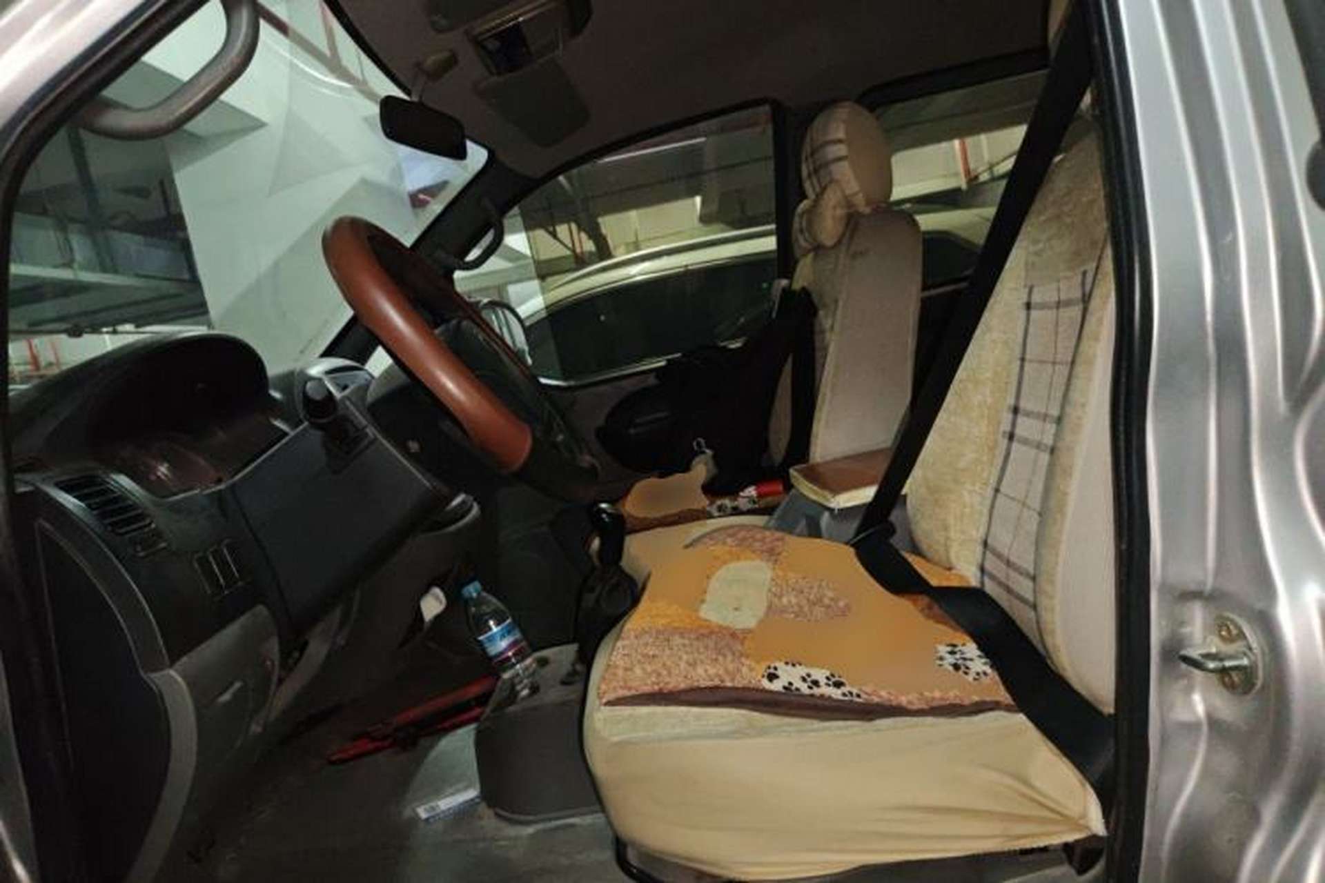 Used FORTHING Lingzhi 2014 M5 Q7 2.0L 9-seat Long-Wheelbase Comfort Model Left Front Seat