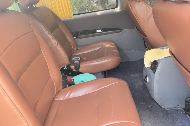 Used FORTHING Lingzhi 2014 V3 1.5L 7-Seater Luxury Model Left Rear Seat