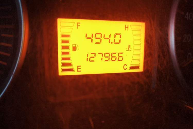 Used FORTHING Lingzhi 2014 M3 1.6L 7-Seater Luxury Model Odometer Close Up