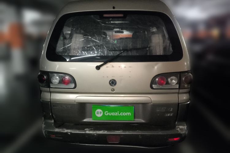 Used FORTHING Lingzhi 2014 M3 1.6L 7-Seater Luxury Model Rear