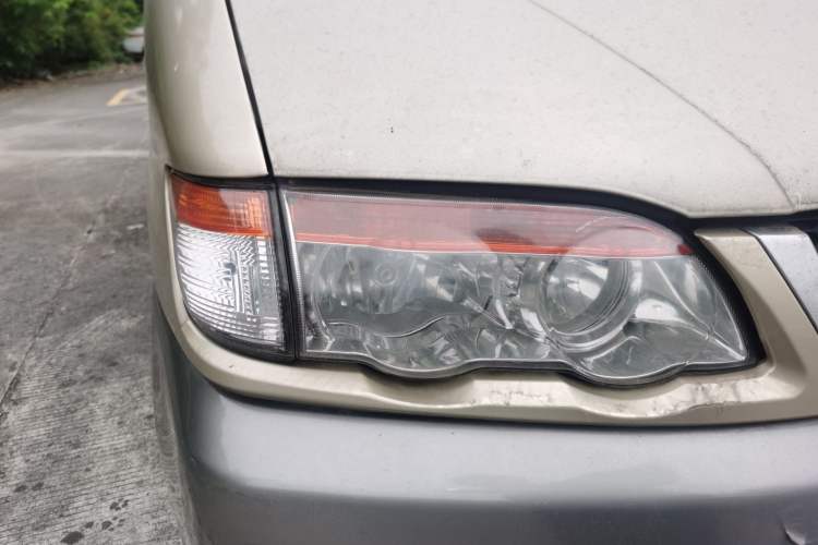 Used FORTHING Lingzhi 2014 V3 1.5L 7-Seater Luxury Model Right Front Headlight