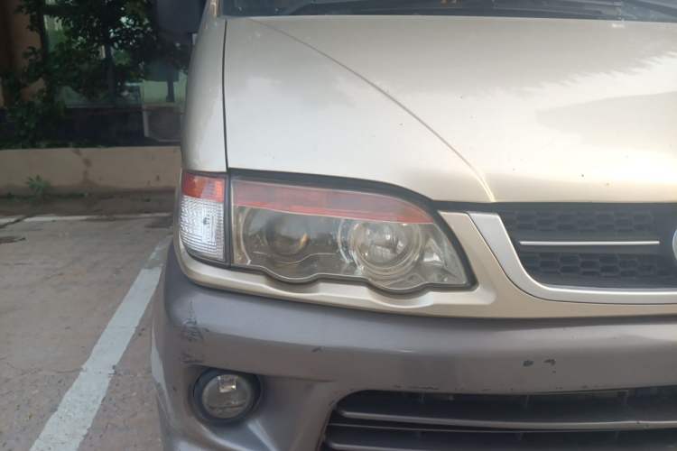 Used FORTHING Lingzhi 2014 V3 1.5L 7-Seater Luxury Model Right Front Headlight