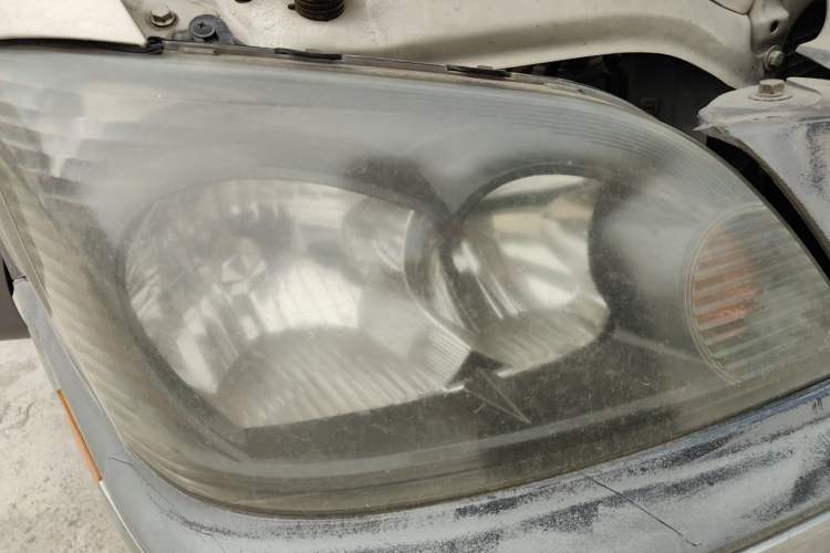 Used FORTHING Lingzhi 2014 M3 1.6L 7-seater Standard Model Right Front Headlight