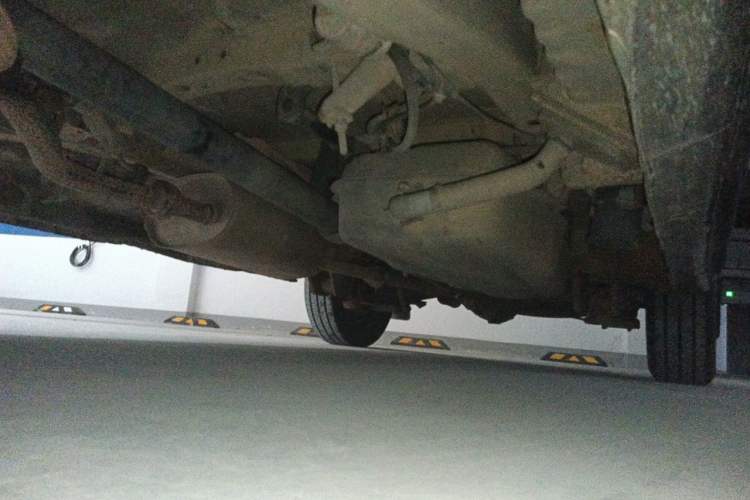 Used FORTHING Lingzhi 2014 V3 1.5L 7-Seater Standard Model II Chassis Front Left