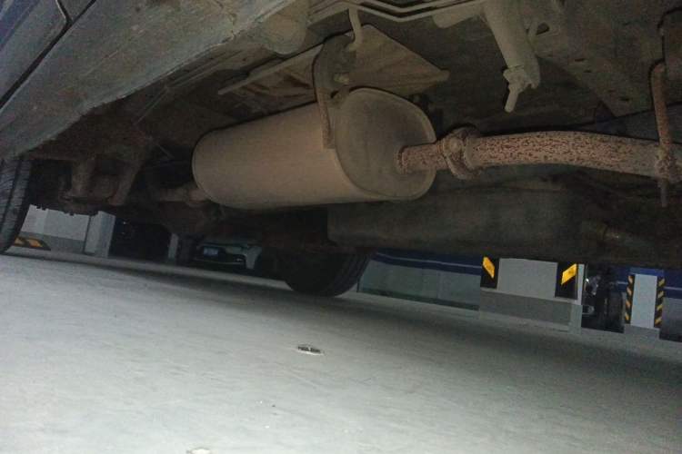 Used FORTHING Lingzhi 2014 V3 1.5L 7-Seater Standard Model II Chassis Front Right