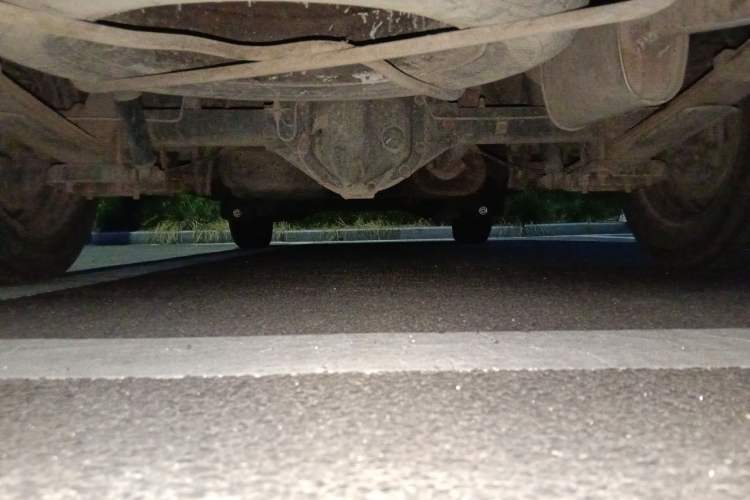 Used FORTHING Lingzhi 2014 V3 1.5L 7-Seater Standard Model II Chassis Rear