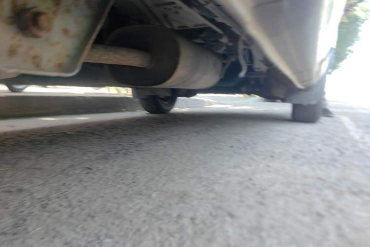 Used FORTHING Lingzhi 2014 M3 1.6L 7-seater Standard Model Chassis Rear Right
