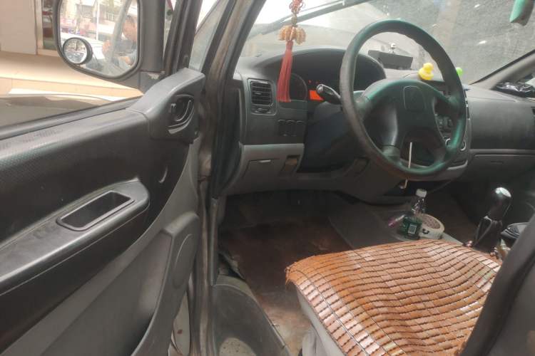 Used FORTHING Lingzhi 2014 V3 1.5L 7-Seater Standard Model II Driver Seat