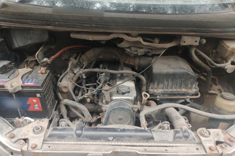 Used FORTHING Lingzhi 2014 V3 1.5L 7-Seater Standard Model II Engine Bay