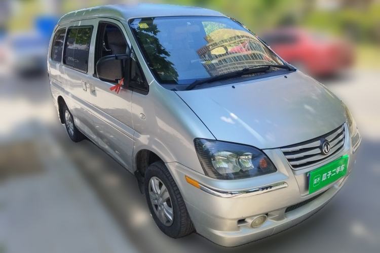 Used FORTHING Lingzhi 2014 M3 1.6L 7-seater Standard Model Front Right 45 Deg