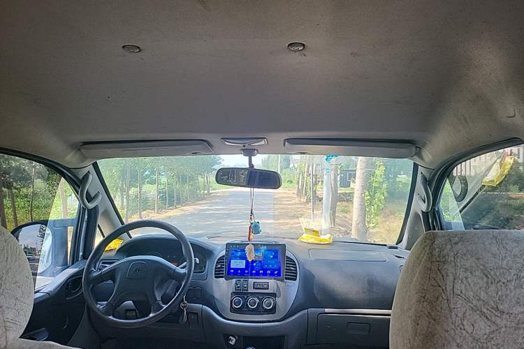 Used FORTHING Lingzhi 2014 V3 1.5L 7-Seater Luxury Model Headliner