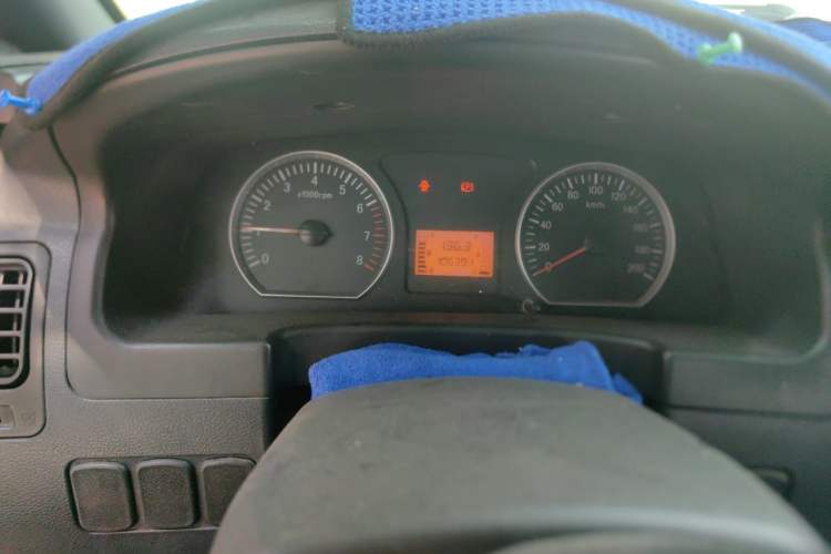 Used FORTHING Lingzhi 2014 M3 1.6L 7-seater Standard Model Instrument Cluster