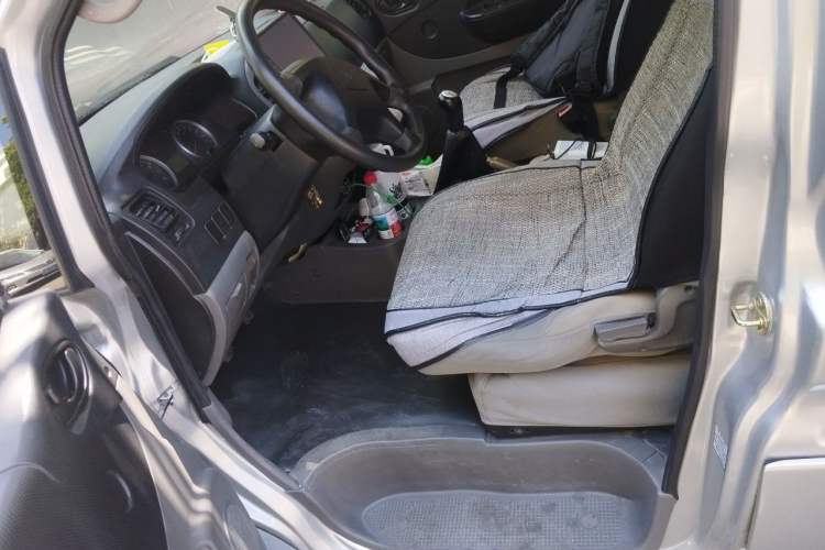 Used FORTHING Lingzhi 2014 M3 1.6L 7-seater Standard Model Left Front Seat