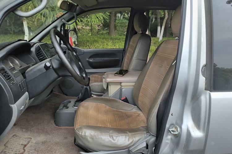 Used FORTHING Lingzhi 2014 M3 1.6L 7-Seater Comfort Model Left Front Seat