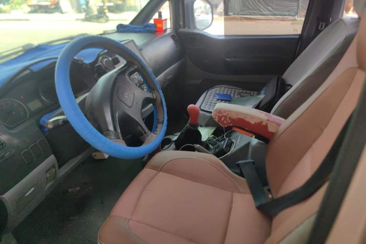 Used FORTHING Lingzhi 2014 M3 1.6L 7-seater Standard Model Left Front Seat