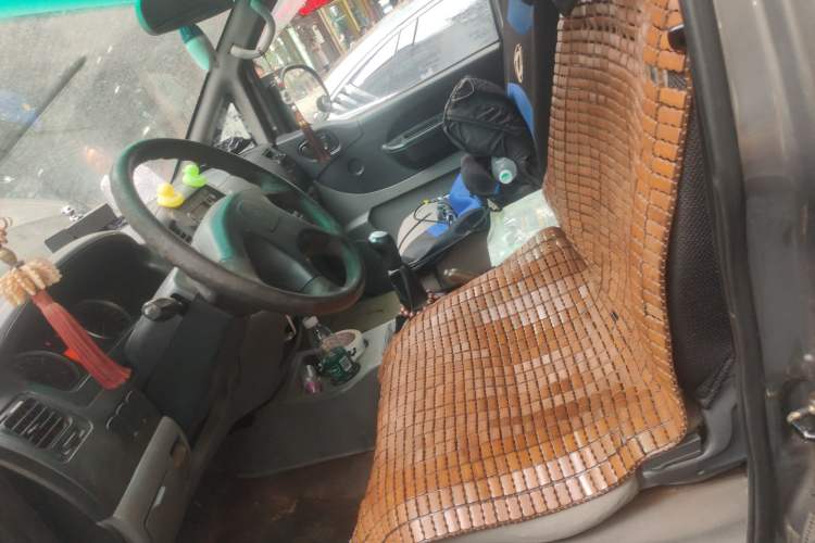 Used FORTHING Lingzhi 2014 V3 1.5L 7-Seater Standard Model II Left Front Seat