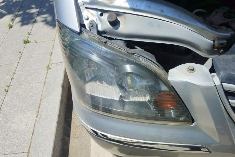 Used FORTHING Lingzhi 2014 M3 1.6L 7-seater Standard Model Right Front Headlight
