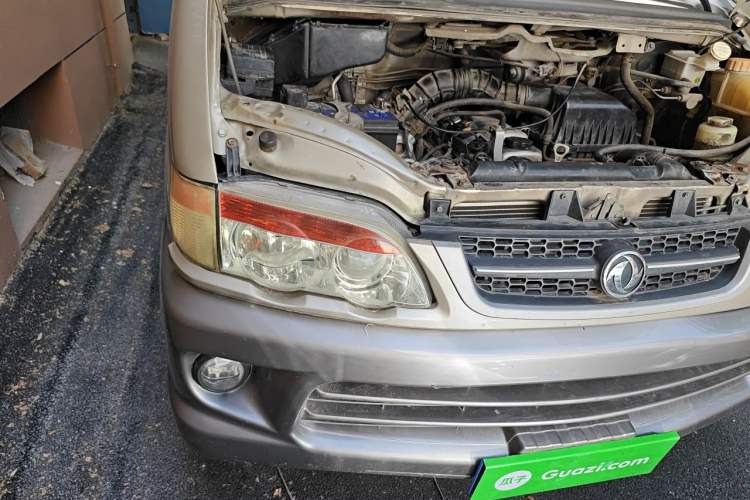 Used FORTHING Lingzhi 2014 V3 1.5L 7-Seater Comfort Model Right Front Headlight
