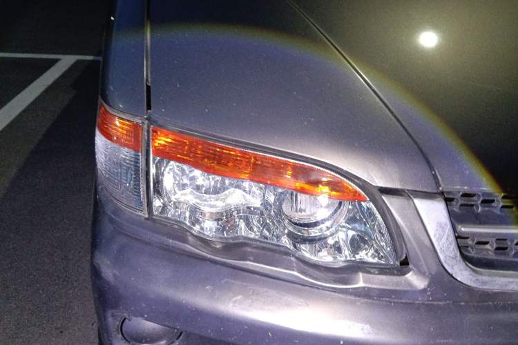 Used FORTHING Lingzhi 2014 V3 1.5L 7-Seater Standard Model II Right Front Headlight