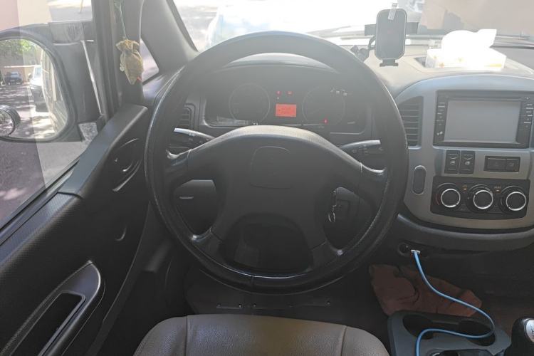 Used FORTHING Lingzhi 2014 V3 1.5L 7-Seater Comfort Model Steering Wheel